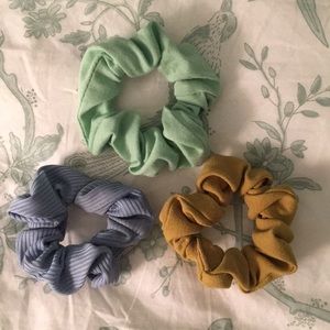 Brand new urban outfitters scrunchies!